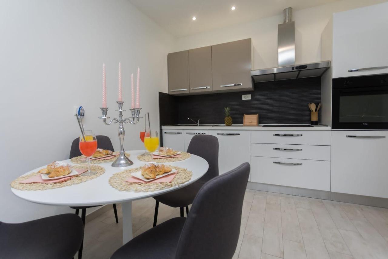 Bloom Apartment Split Eksteriør billede