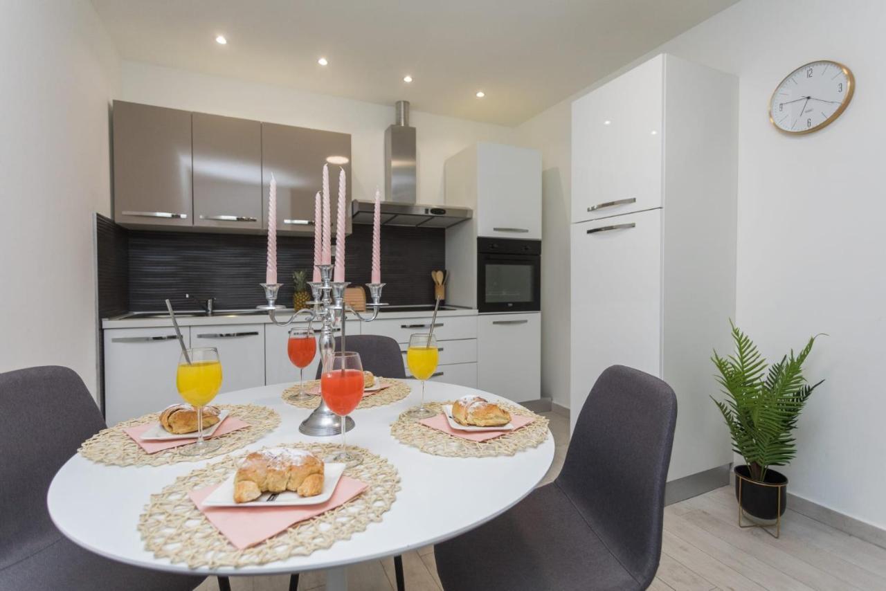 Bloom Apartment Split Eksteriør billede