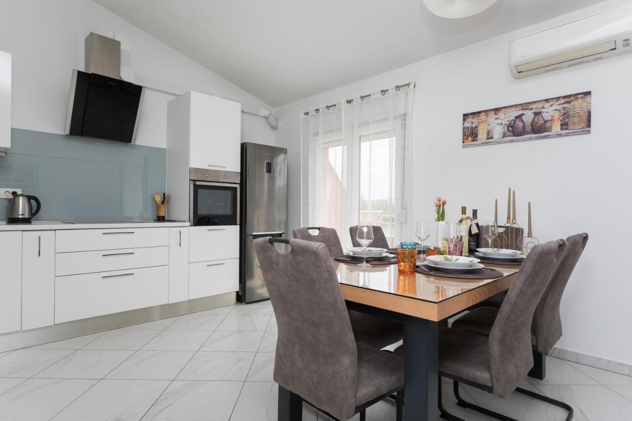Bloom Apartment Split Eksteriør billede