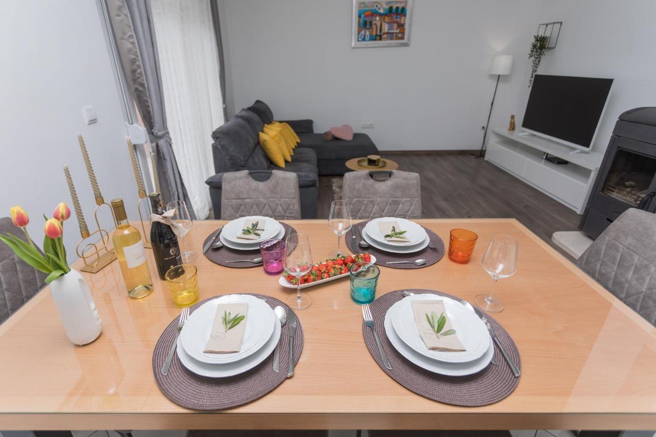 Bloom Apartment Split Eksteriør billede