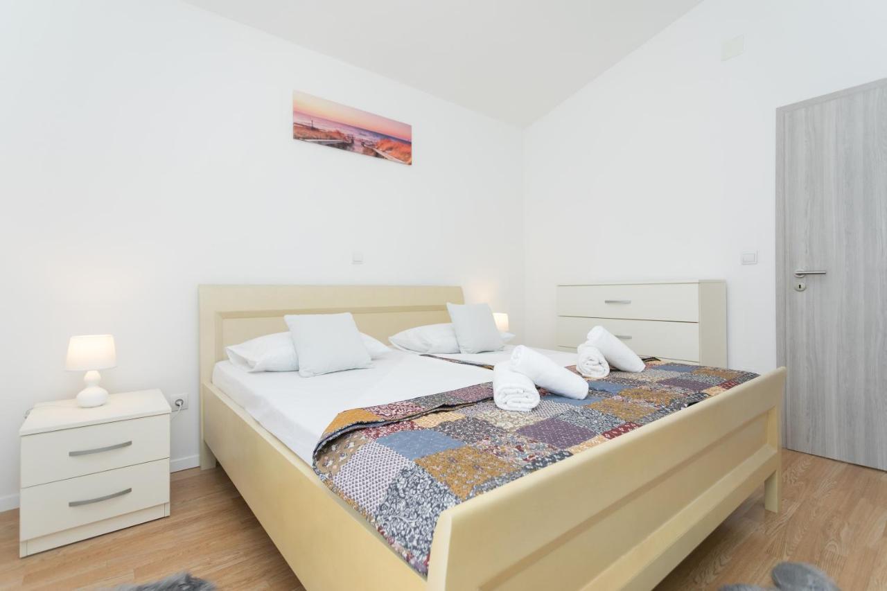 Bloom Apartment Split Eksteriør billede